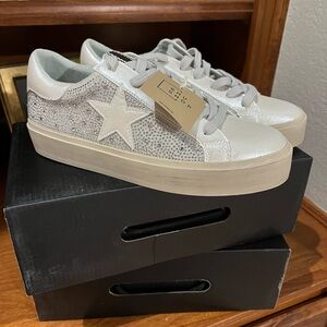 ShuShop Silver and White Women's Sneakers